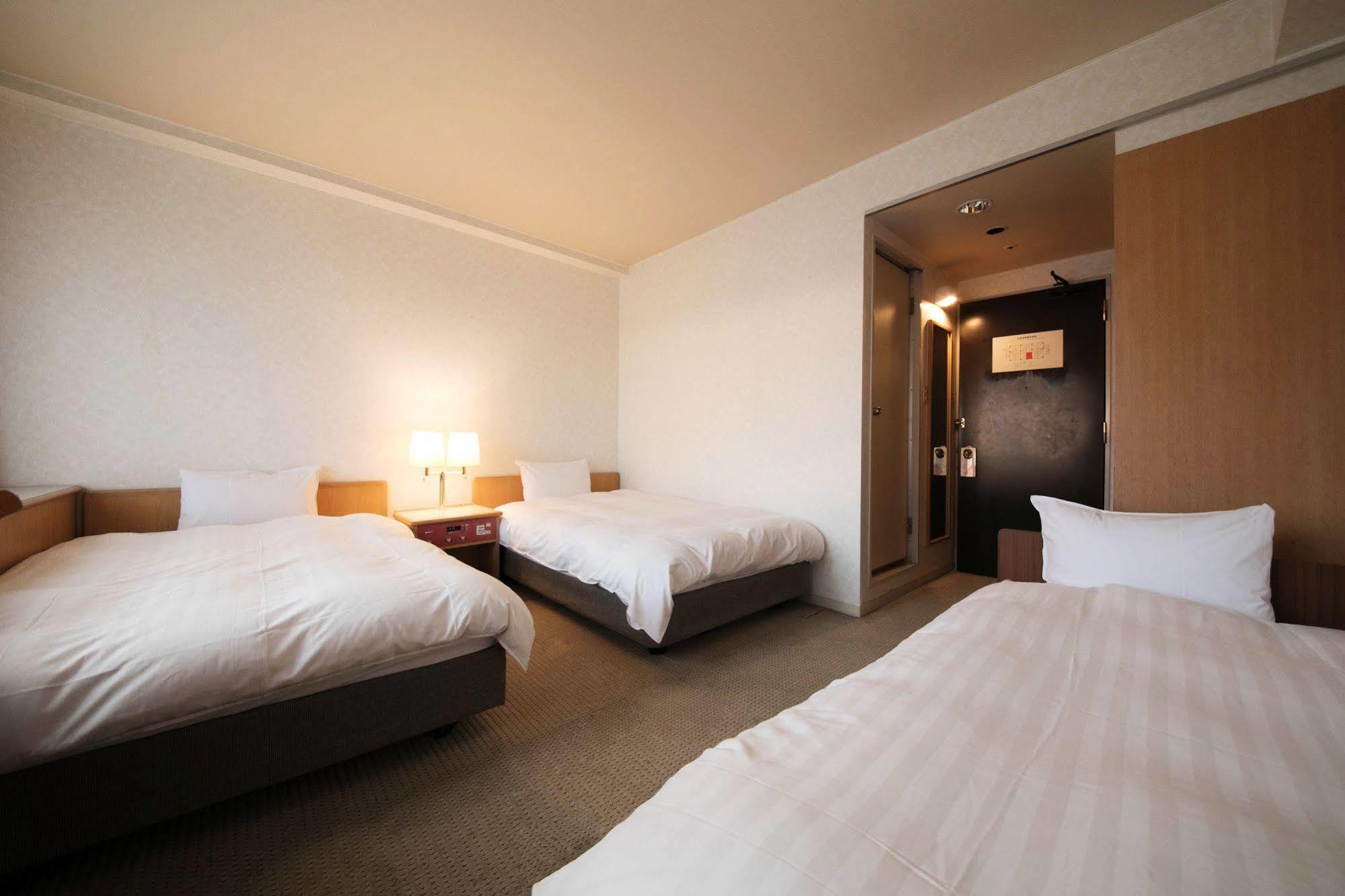 Mito Hotel Season Exterior foto